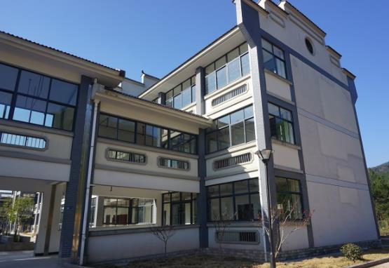 百龄帮·松阳长者养护中心_丽水交通方便老年护理院价位多少钱