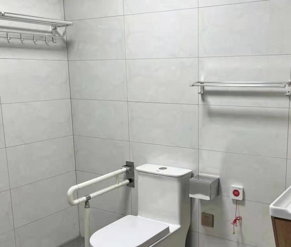 龙里县城区老年人日间照料中心_黔南州7000元养老院