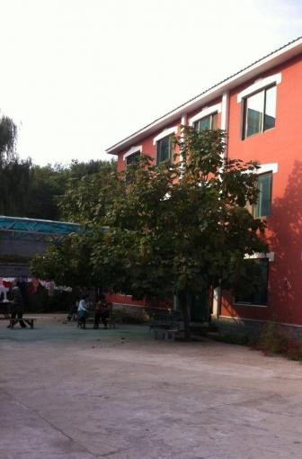 华东温泉疗养中心_丹东6000元养老院,丹东附近养老院