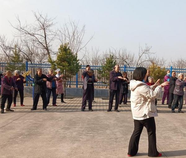 准格尔旗龙口咏寿养护中心_鄂尔多斯低端老年护理院大全,鄂尔多斯老人护工陪护