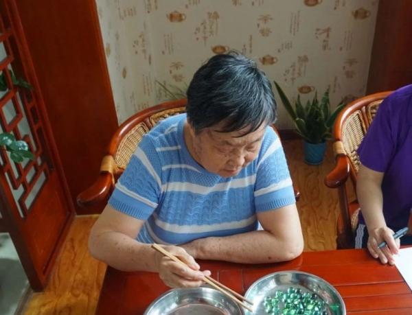 潍坊市奎文区金色阳光养老服务中心_潍坊全护理养老院一般多少钱费用