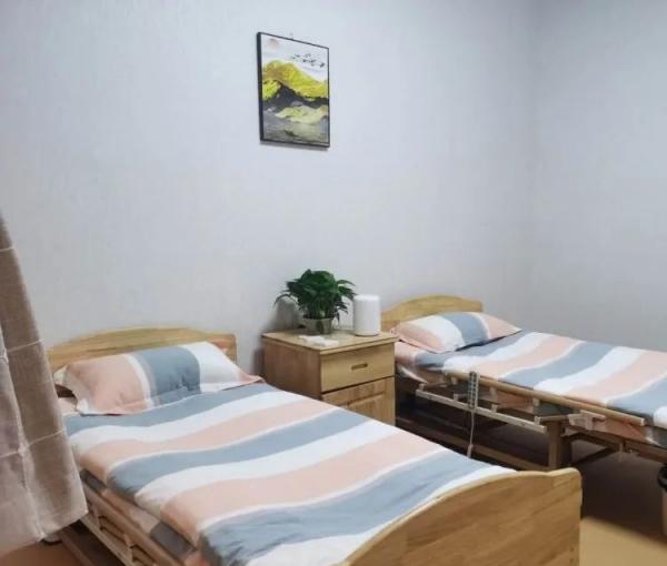郑州路社区智慧康养中心_日照高级的老年护理院多少钱