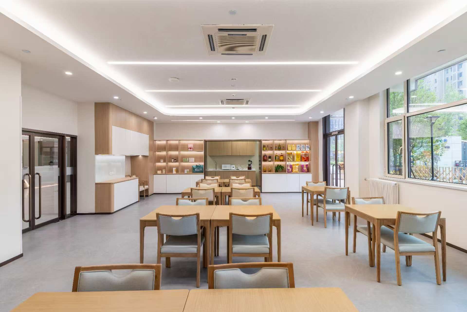 北京市通州区潞城镇鹏瑞利婧信康护家园环境图片